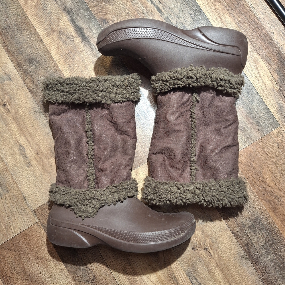 CROCS Brown Fur-Lined Winter Boots